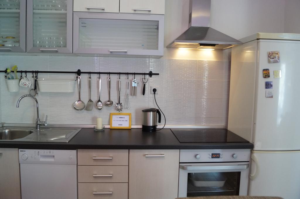 Apartments Mario With Private Parking Makarska Extérieur photo
