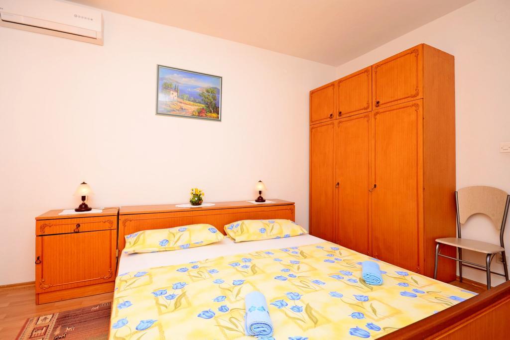Apartments Mario With Private Parking Makarska Extérieur photo