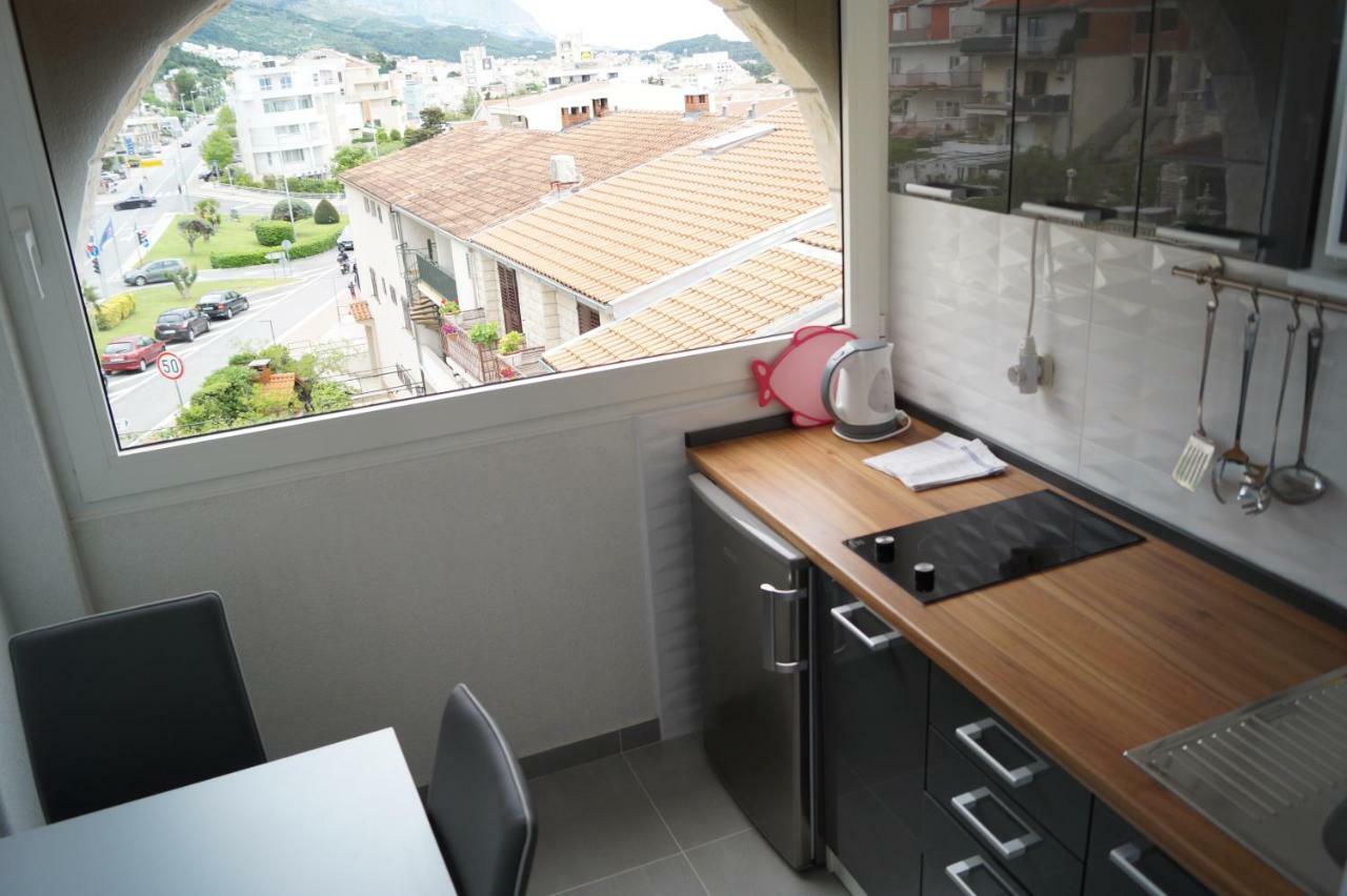 Apartments Mario With Private Parking Makarska Extérieur photo