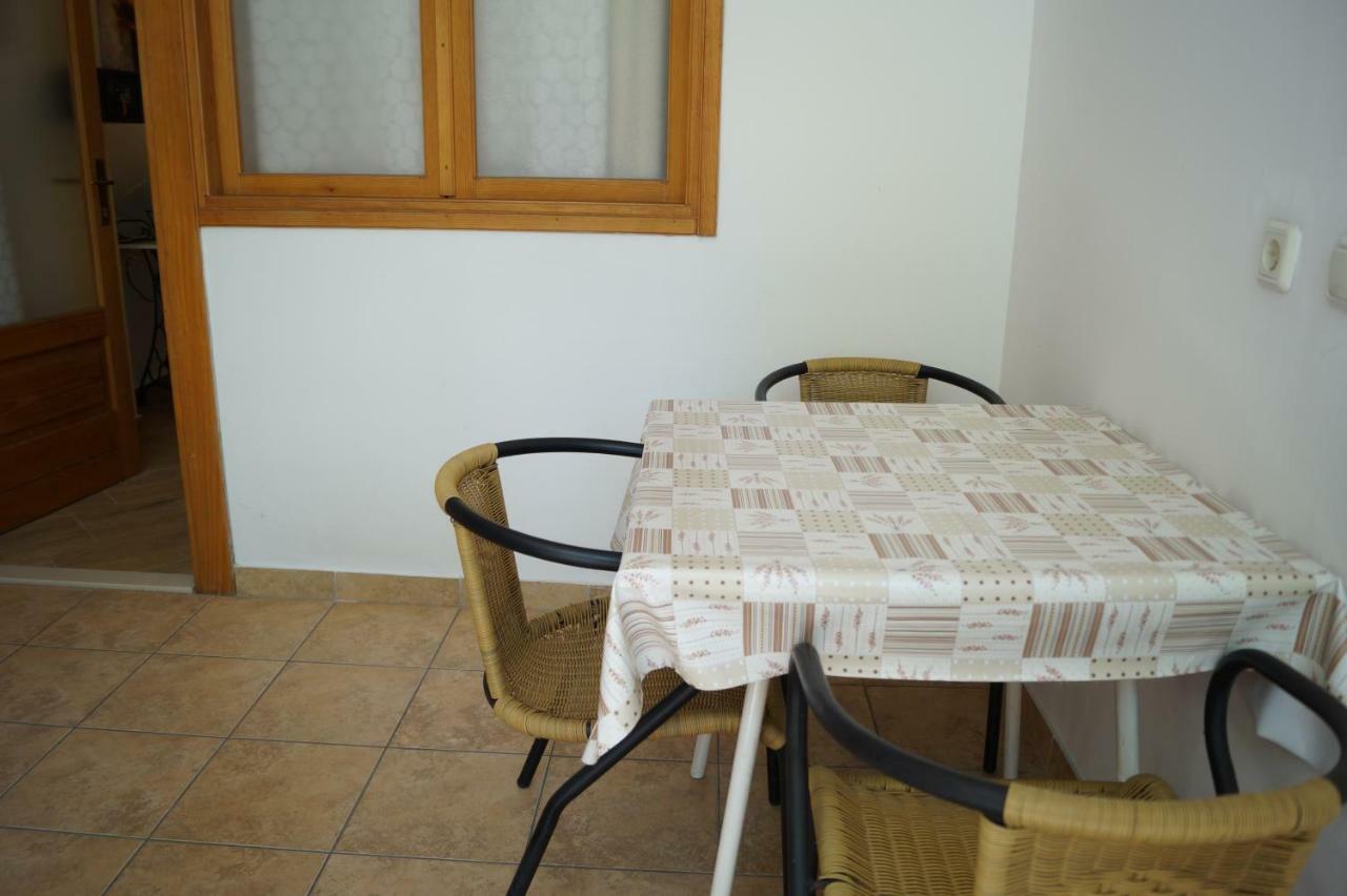 Apartments Mario With Private Parking Makarska Extérieur photo
