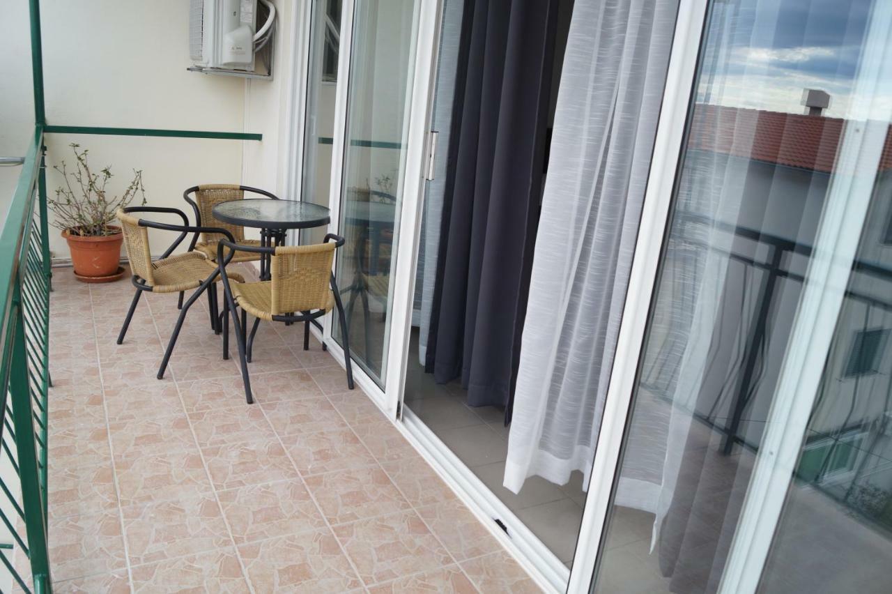 Apartments Mario With Private Parking Makarska Extérieur photo